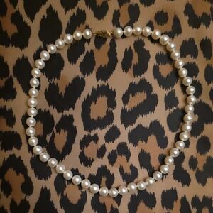 Elegant White Pearl Necklace